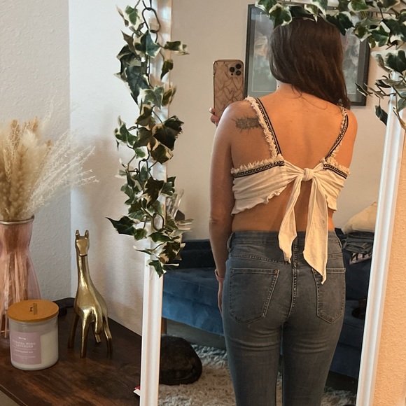 MinkPink Embroidered Super Crop Top from Revolve - size M - Picture 2 of 6